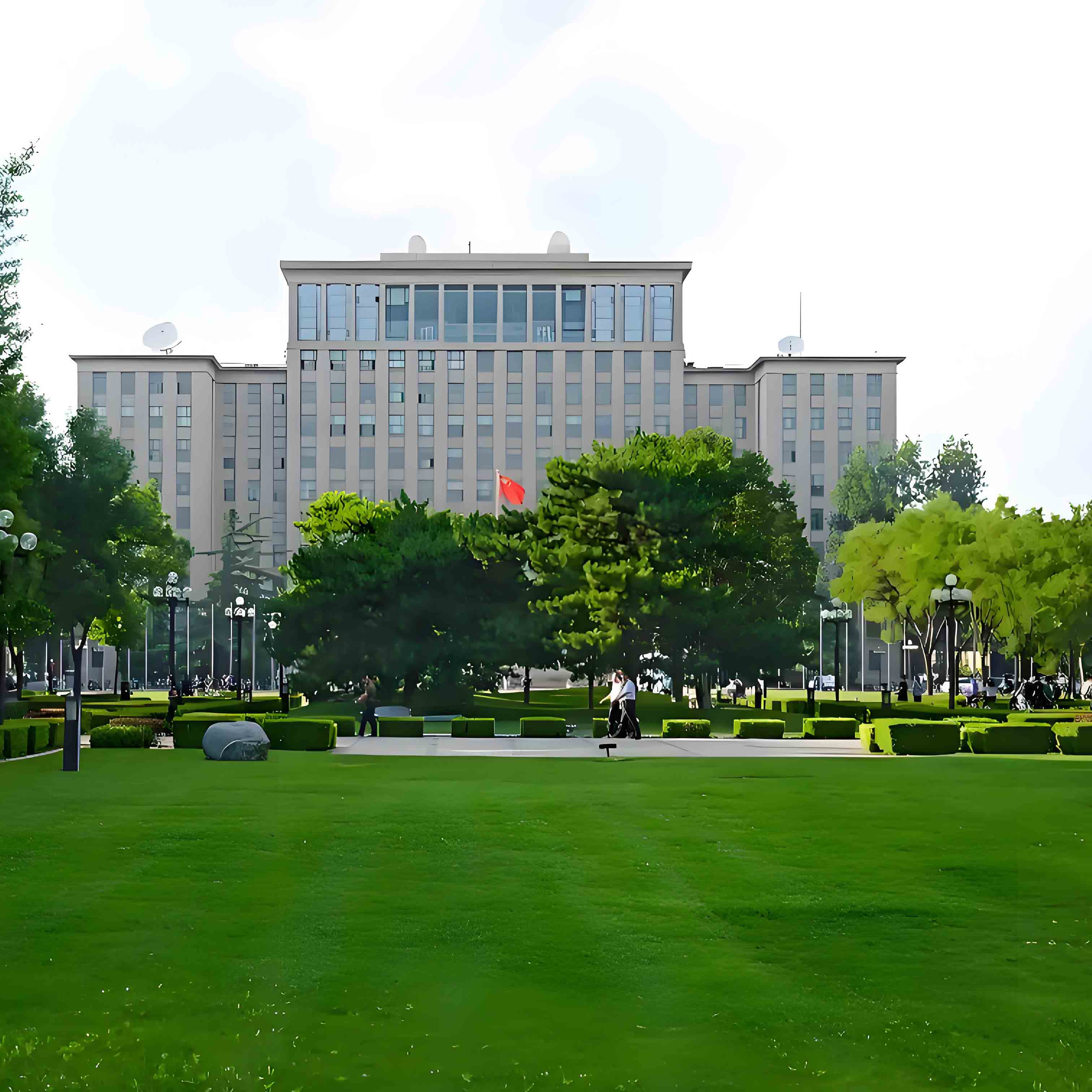 某重点大学